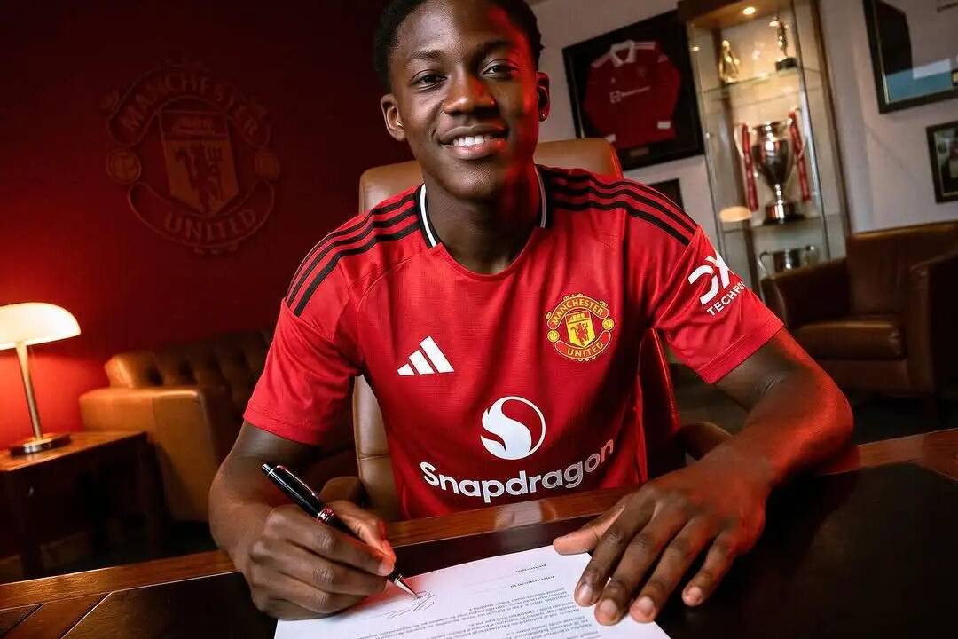 曼联新帝星加薪续约已全部谈妥，最快本周官宣！曝阿莫林也欣赏其进步